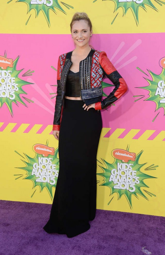 Alyson Stoner – 2013 Kids Choice Awards -01