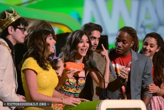 Ariana Grande – 2013 Kids Choice Awards -14