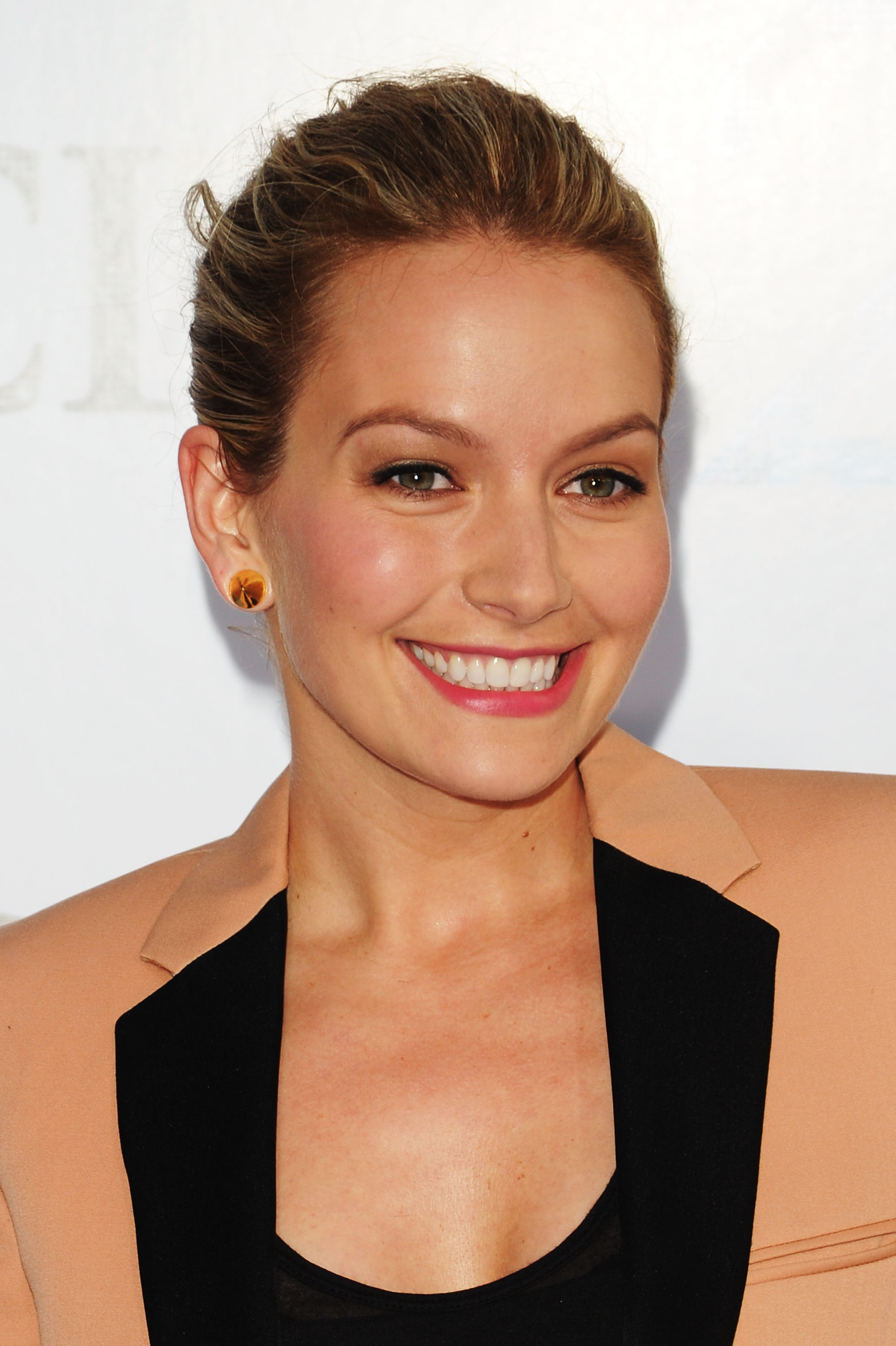 Becki Newton At Sex And The City 2 Premiere In Nyc 06 Gotceleb