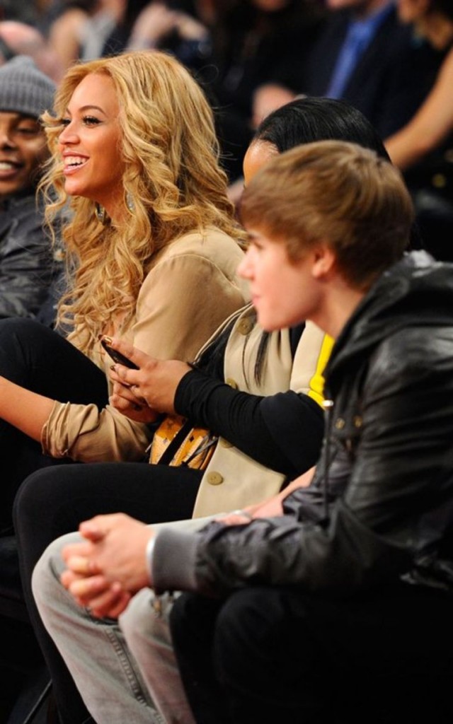 Beyonce Knowles 2011 NBA All Star Game