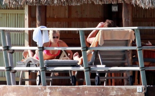 Carrie Underwood Bikini Candids At Le Tahaa Resort In Tahiti Gotceleb The Best Porn Website