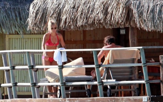 Carrie Underwood Bikini Candids at Le Tahaa Resort in Tahiti