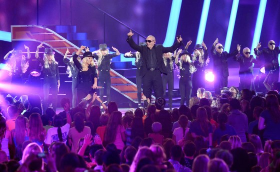 Christina Aguilera – 2013 Kids Choice Awards -04