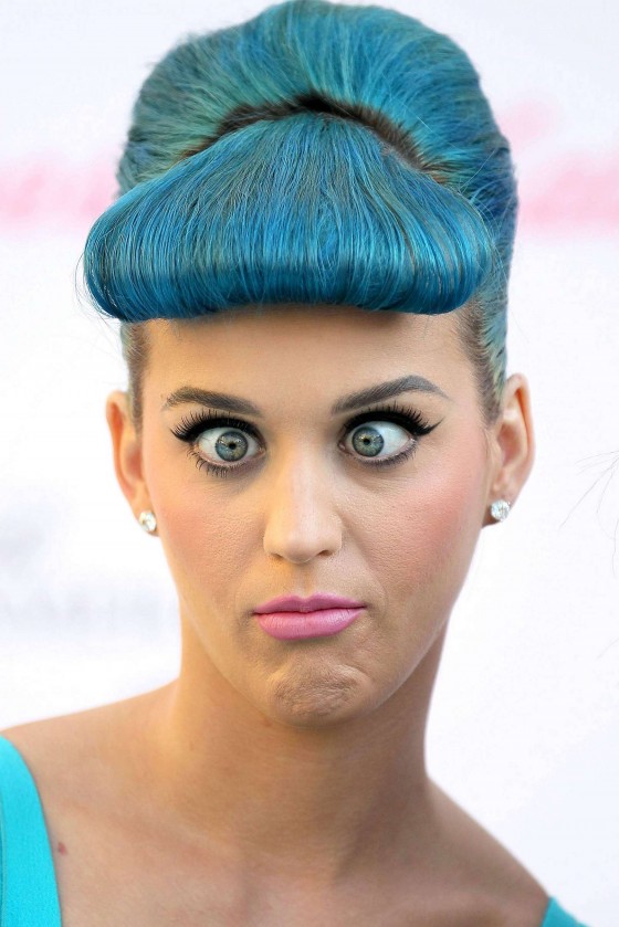 http://www.gotceleb.com/wp-content/uploads/celebrities/katy-perry/2012-eyelashes-by-eylure-event-in-glendale/Katy%20Perry%20rocks%20a%20head-to-toe%20blue%20look%20at%20The%20Americana%20at%20Brand%20on%20Wednesday%20in%20Glendale-11-560x839.jpg