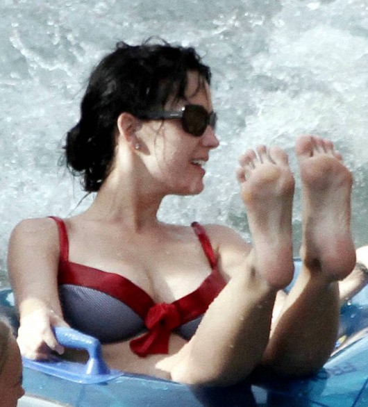 Katy Perry Bikini at Atlantis Paradise Island