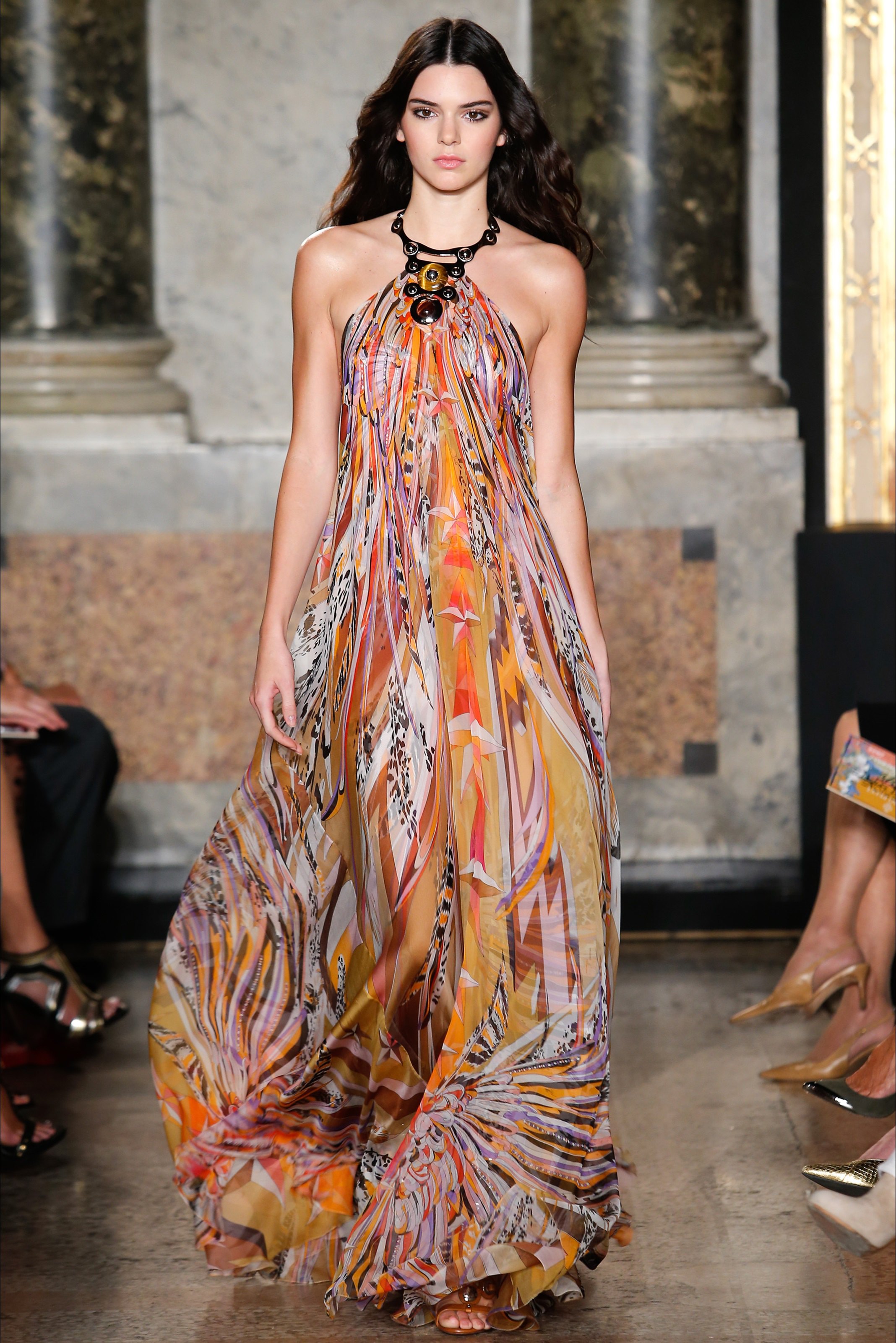 LGG: A Fashion Duel - Repechage Kendall-Jenner:-Pucci-Show--01