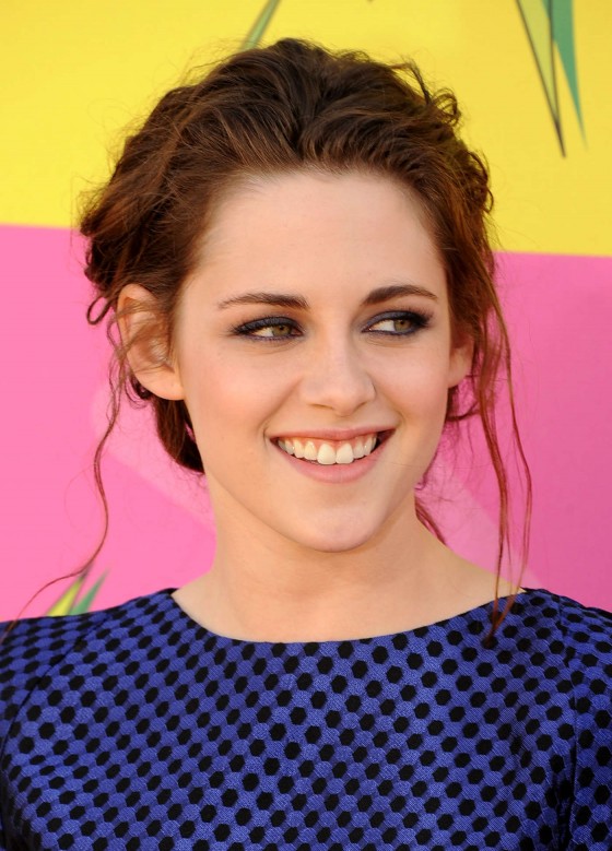Kristen Stewart – 2013 Kids Choice Awards -04