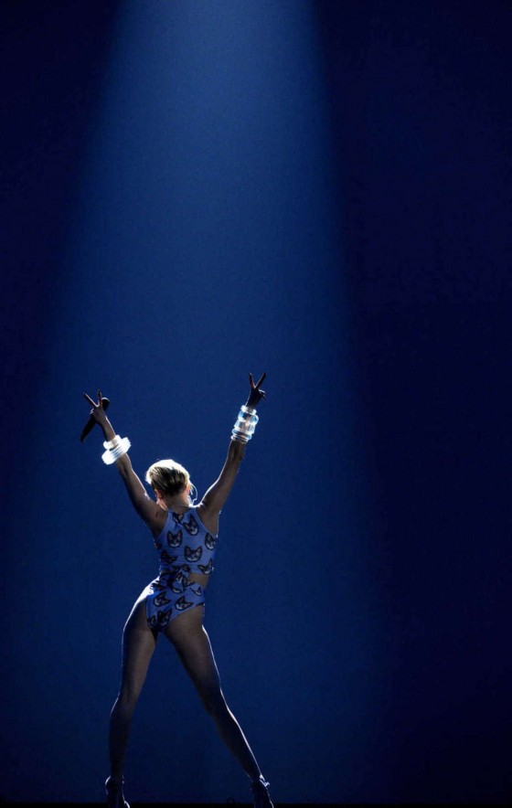 Miley Cyrus: 2013 American Music Awards -27
