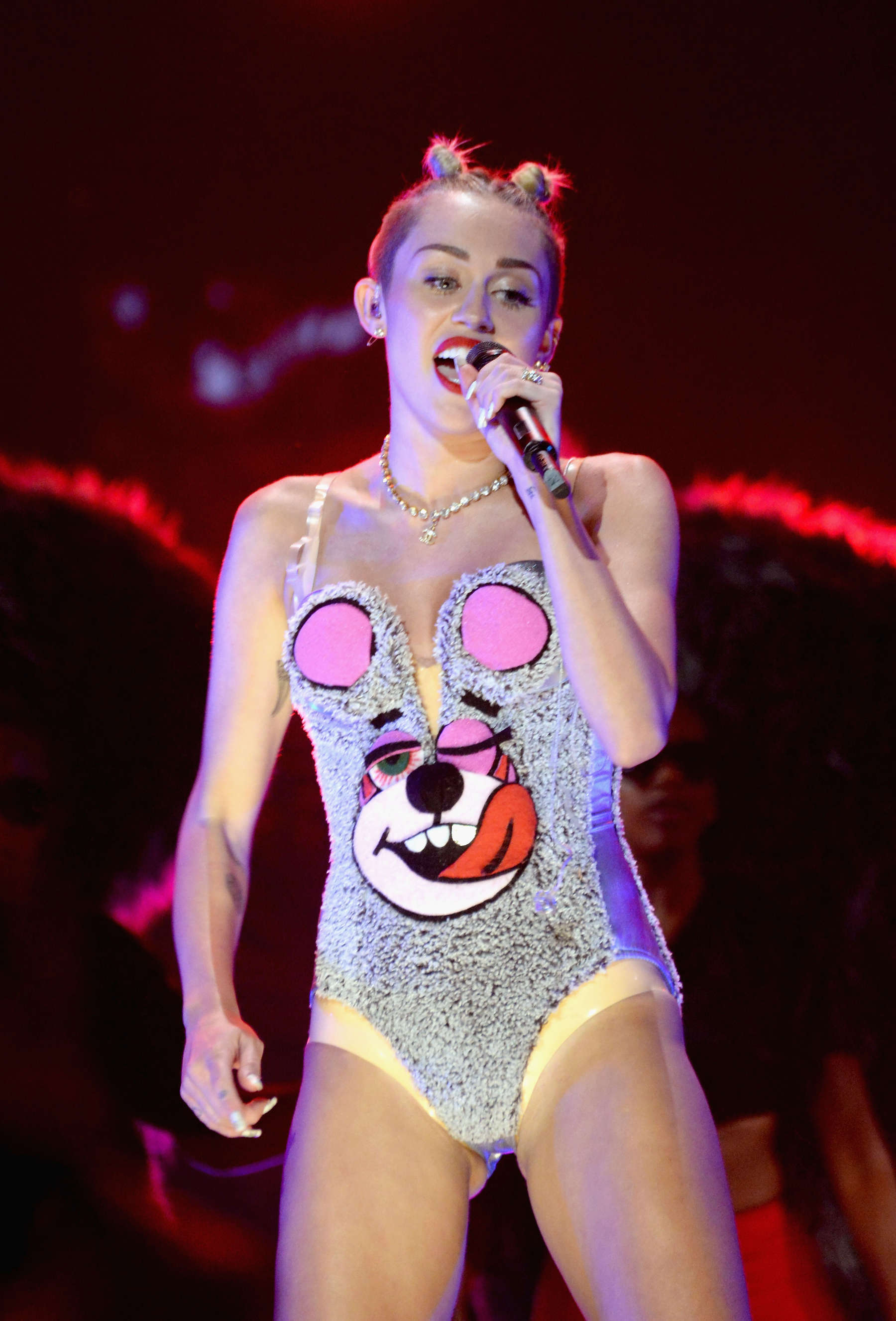 Miley Cyrus Pictures Hot Vma 2013 Mtv Performance 43