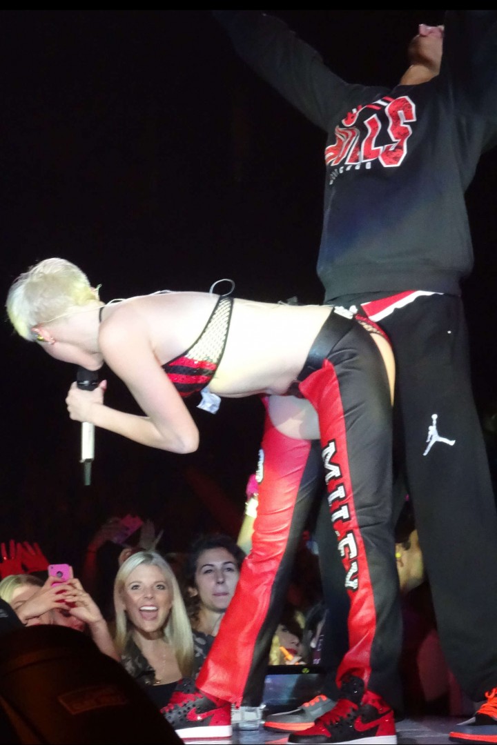 Miley Cyrus Bangerz Tour Hot Photos Gotceleb
