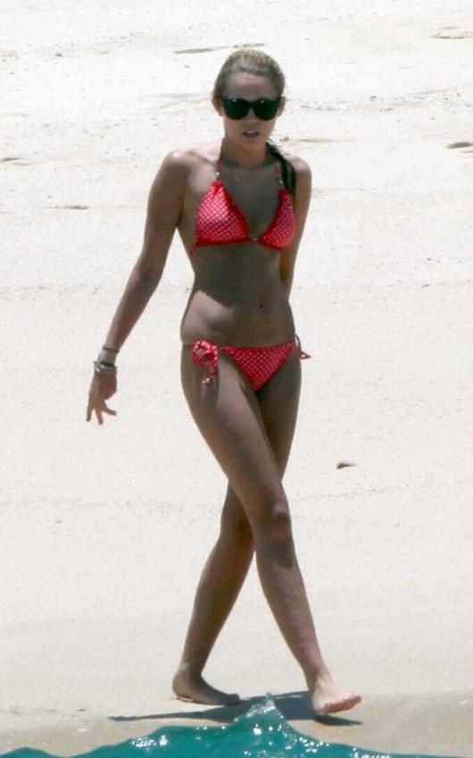 miley cyrus bikini 2010