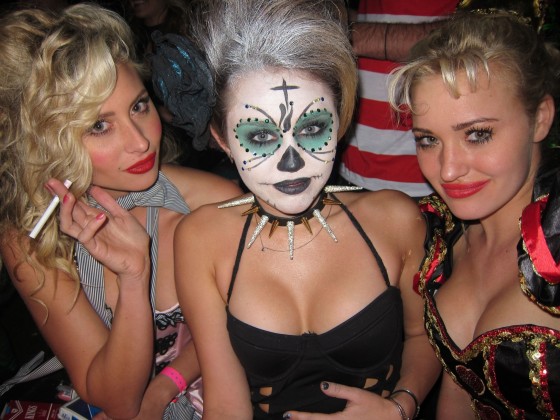Miley Cyrus – Halloween party 2011