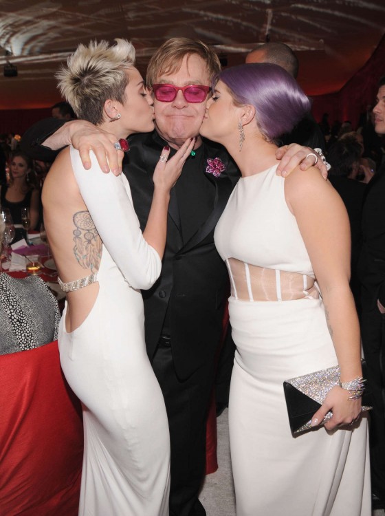 Miley Cyrus – 2013 Elton John AIDS Foundation Academy Awards Party -05