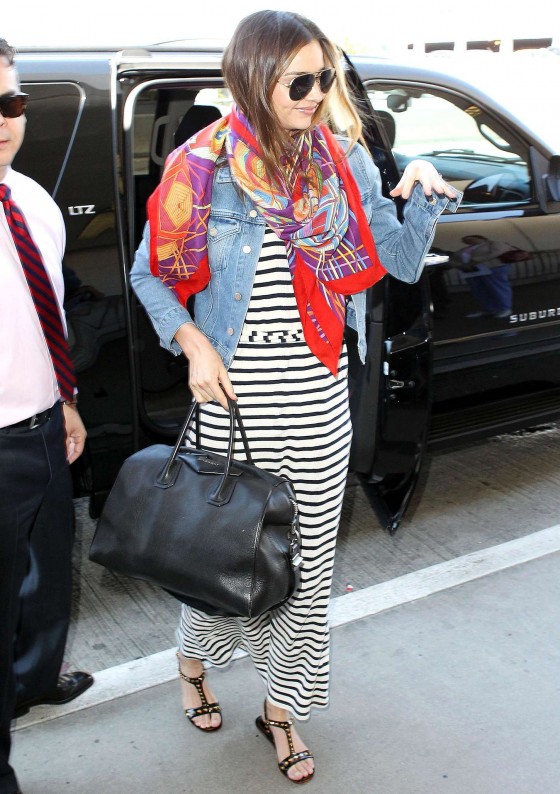 Miranda Kerr – arrives at the Los Angeles International Airport -32