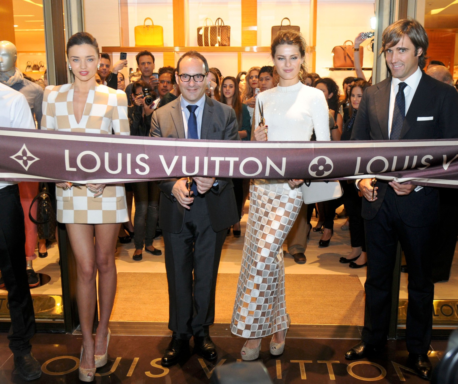Miranda Kerr at Louis Vuitton Boutique Opening -09 – GotCeleb