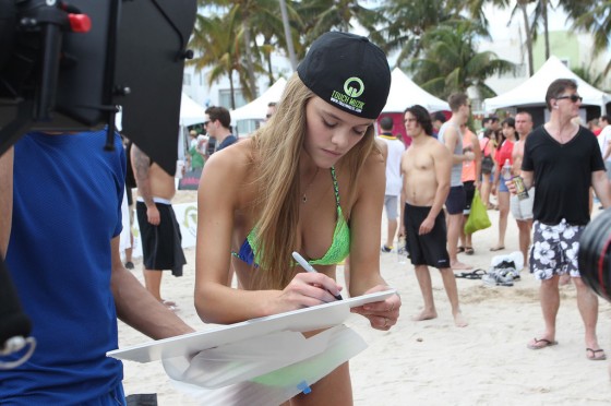 Nina Agdal at Beach Volleyball event 2013 in Miami Beach-11