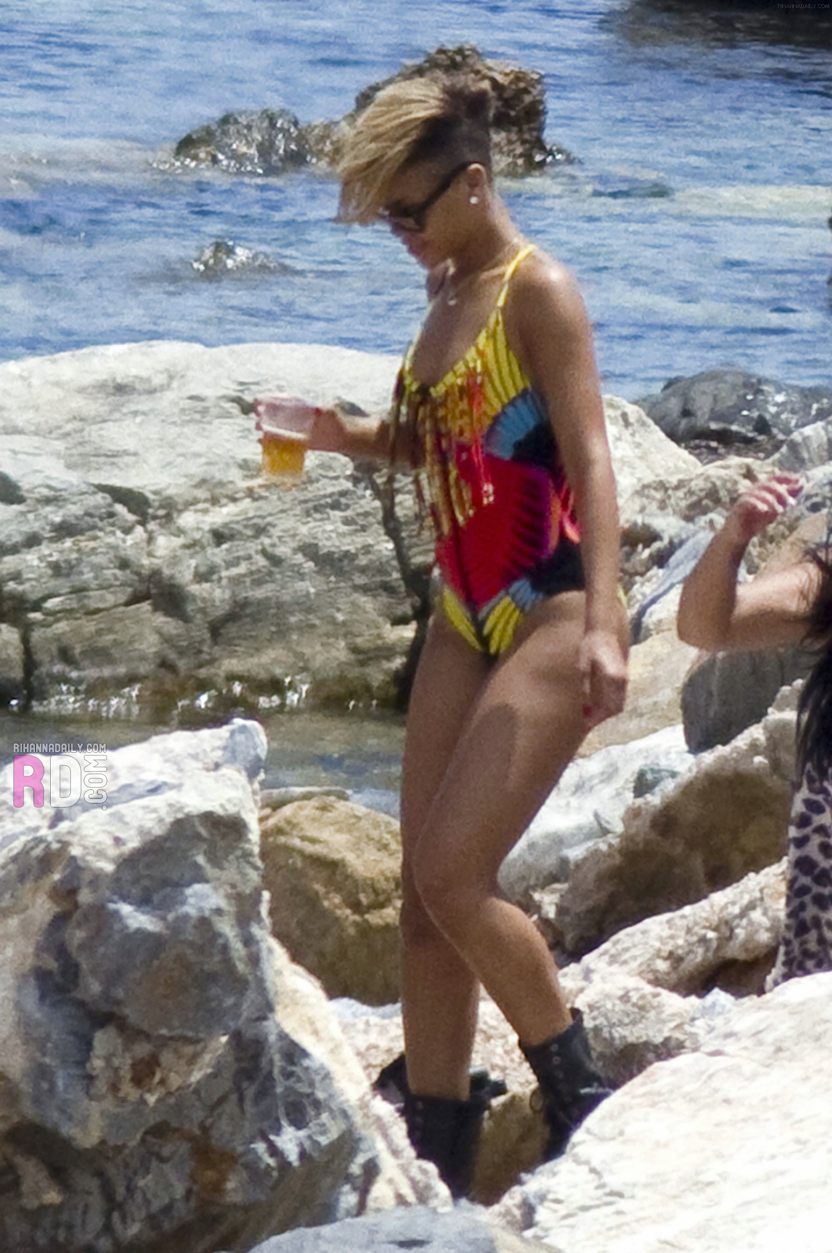 Rihanna Bikini On The Beach In
