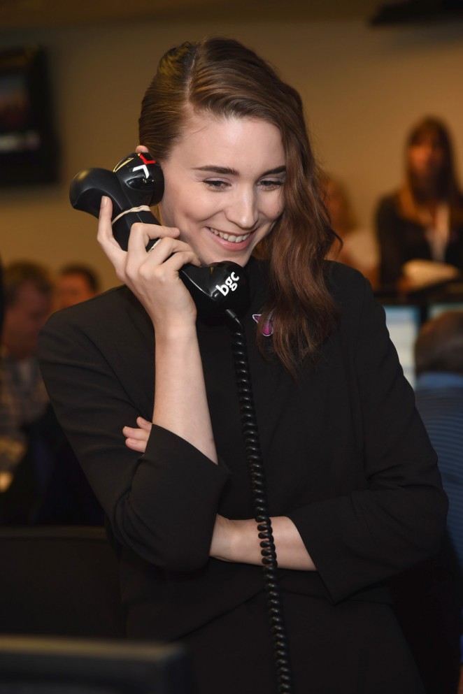 Rooney Mara – 2014 Charity Day Hosted By Cantor Fitzgerald And BGC in NYC Rooney-Mara:-2014-Annual-Charity-Day-Hosted-By-Cantor-Fitzgerald--14-662x993
