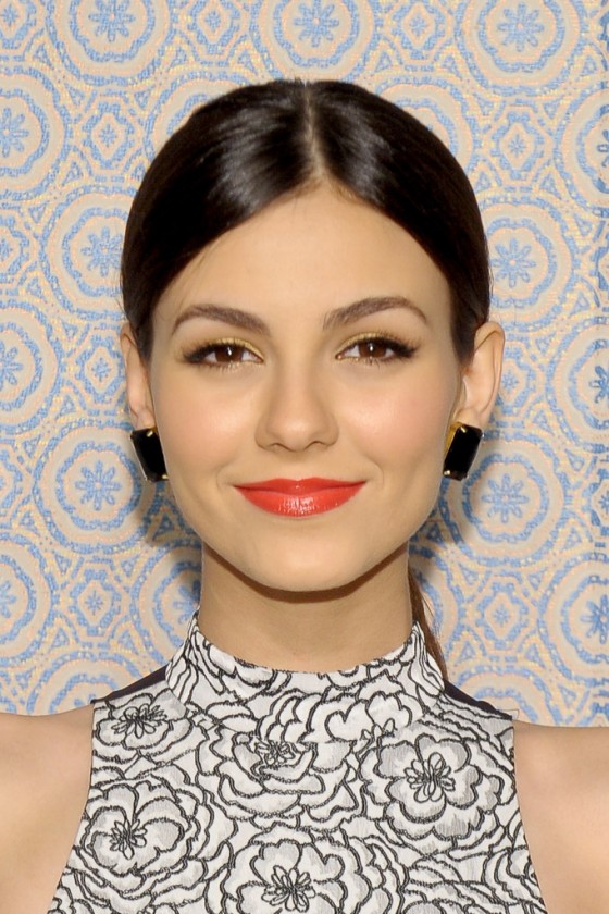 Victoria Justice – 2013 fashion show in NYC-03
