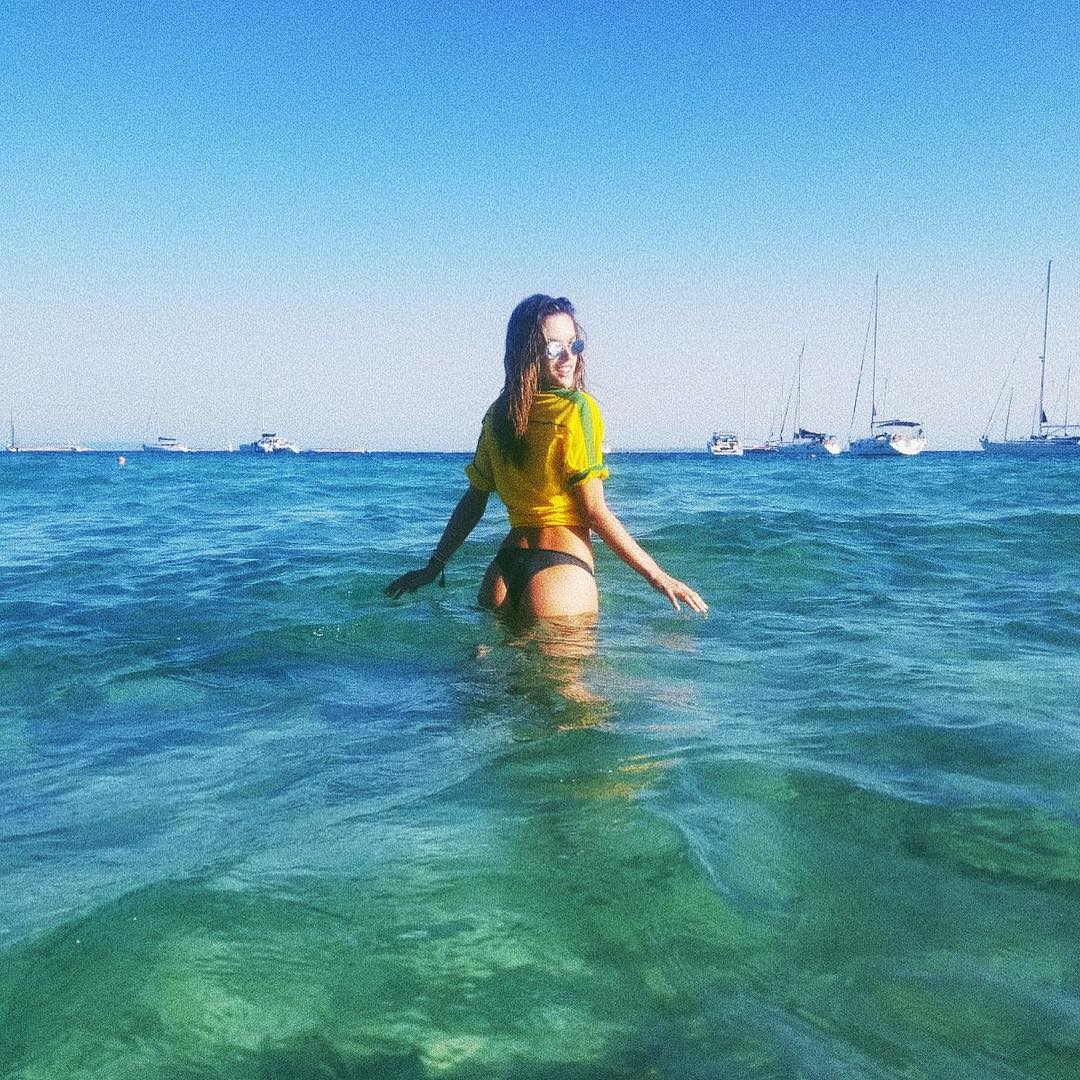 Alessandra Ambrosio in Bikini â€“ Personal Pics
