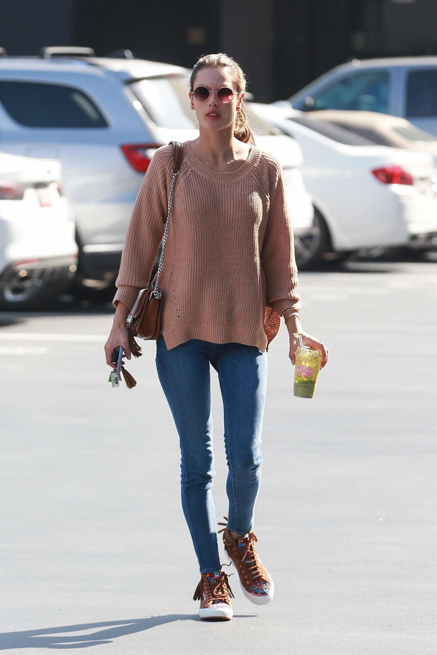 Alessandra Ambrosio â€“ Out in Brentwood