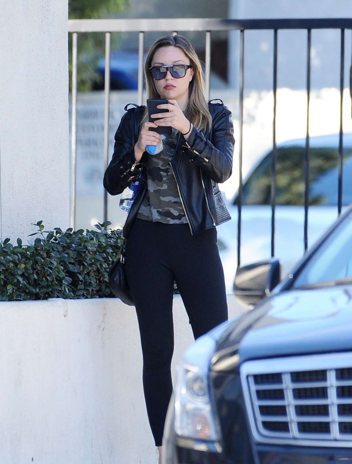 Amanda Bynes â€“ Out and about in Los Angeles