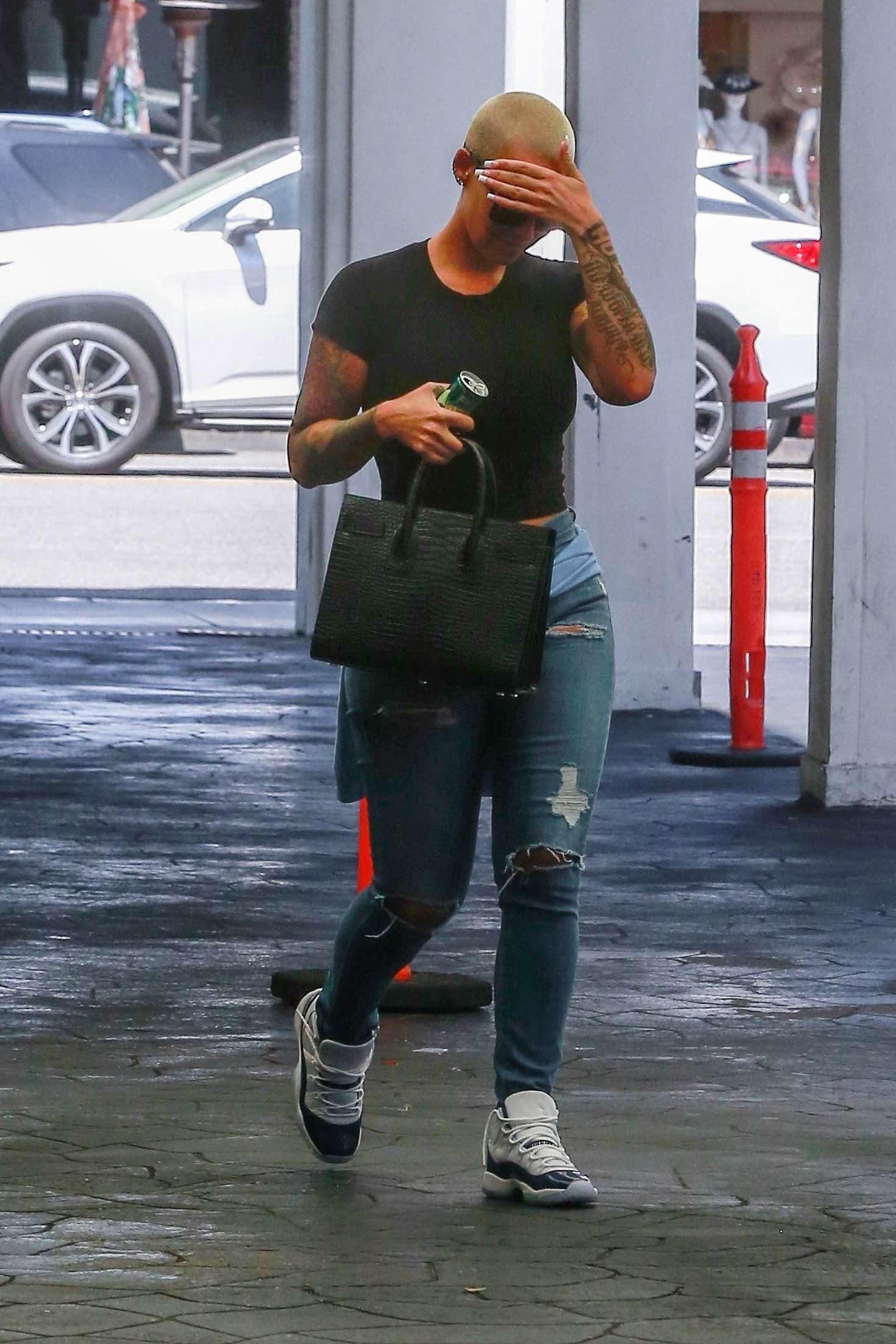 Amber Rose â€“ Leaving the dermatologists in Beverly Hills