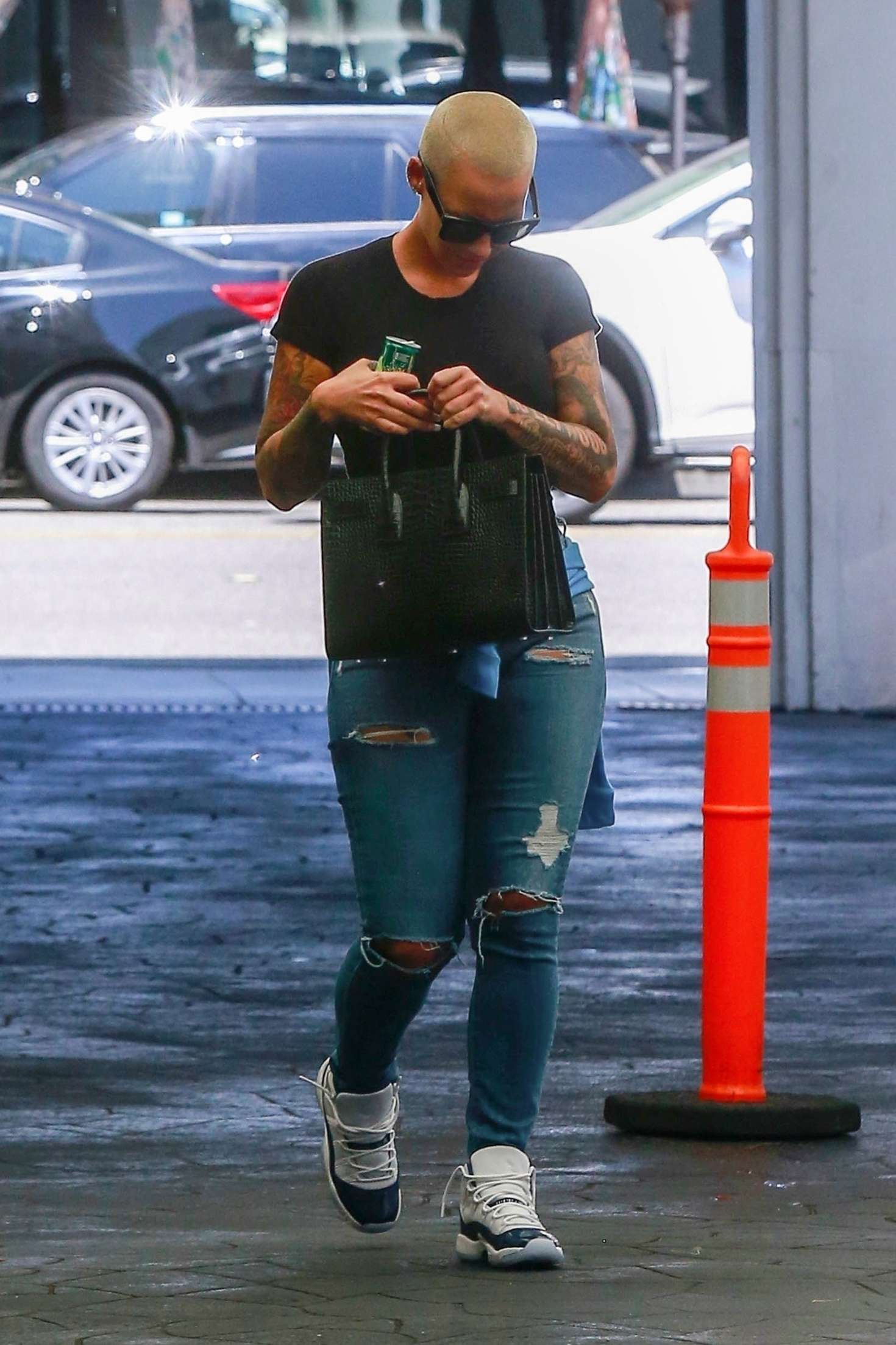 Amber Rose â€“ Leaving the dermatologists in Beverly Hills