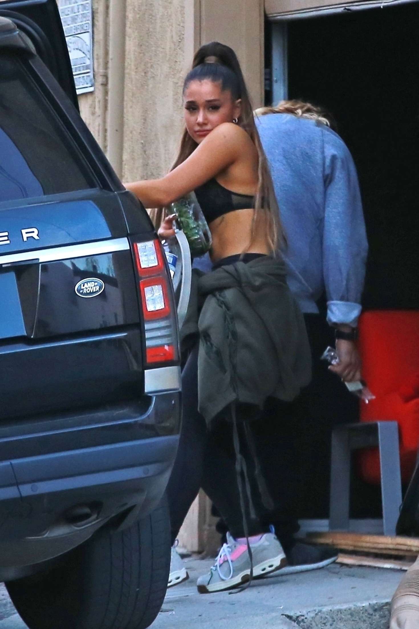 Ariana Grande â€“ Leaving the dance studio in LA