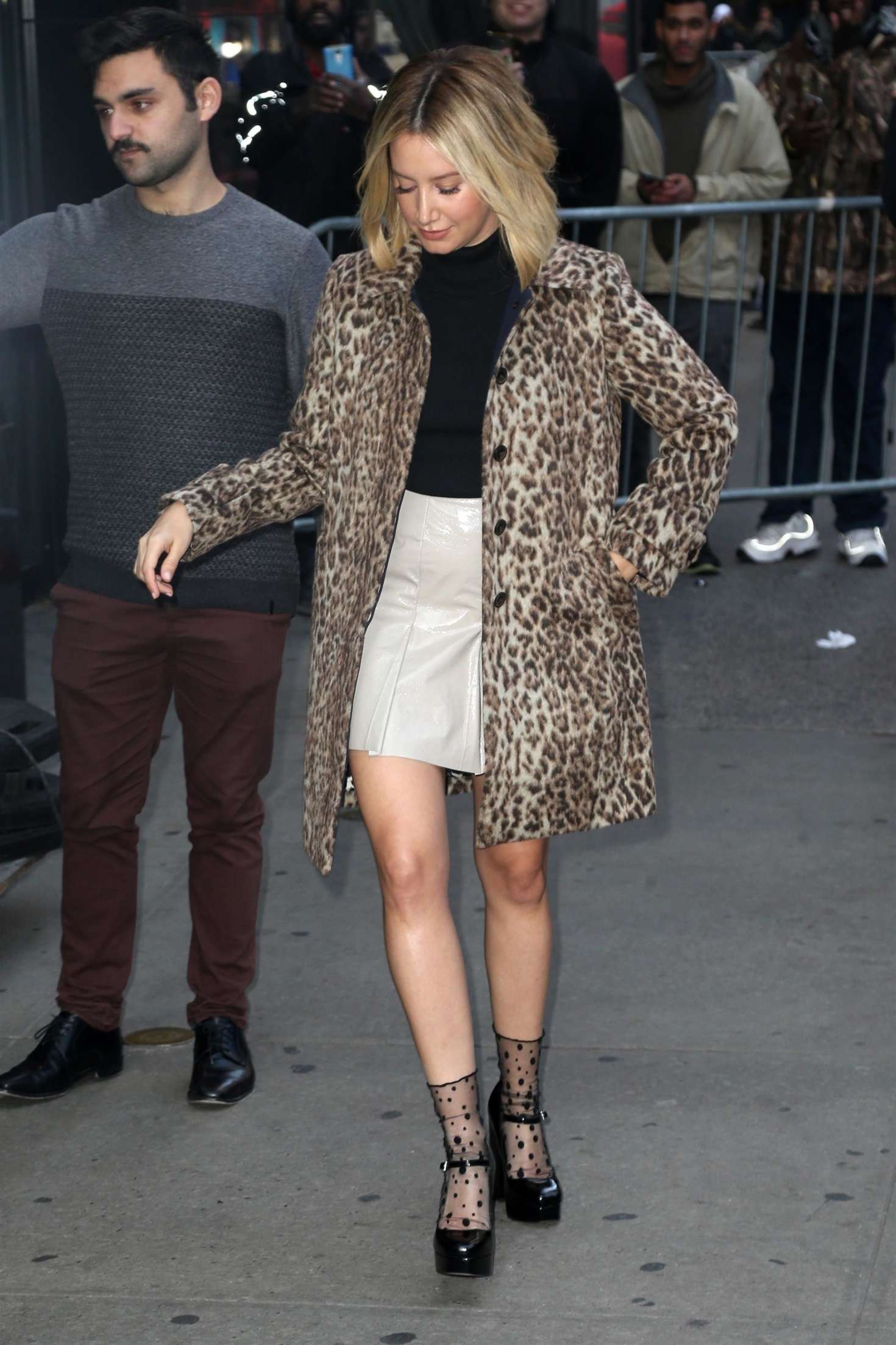 Ashley Tisdale â€“ Leaves the â€˜Good Morning Americaâ€™ show in NYC