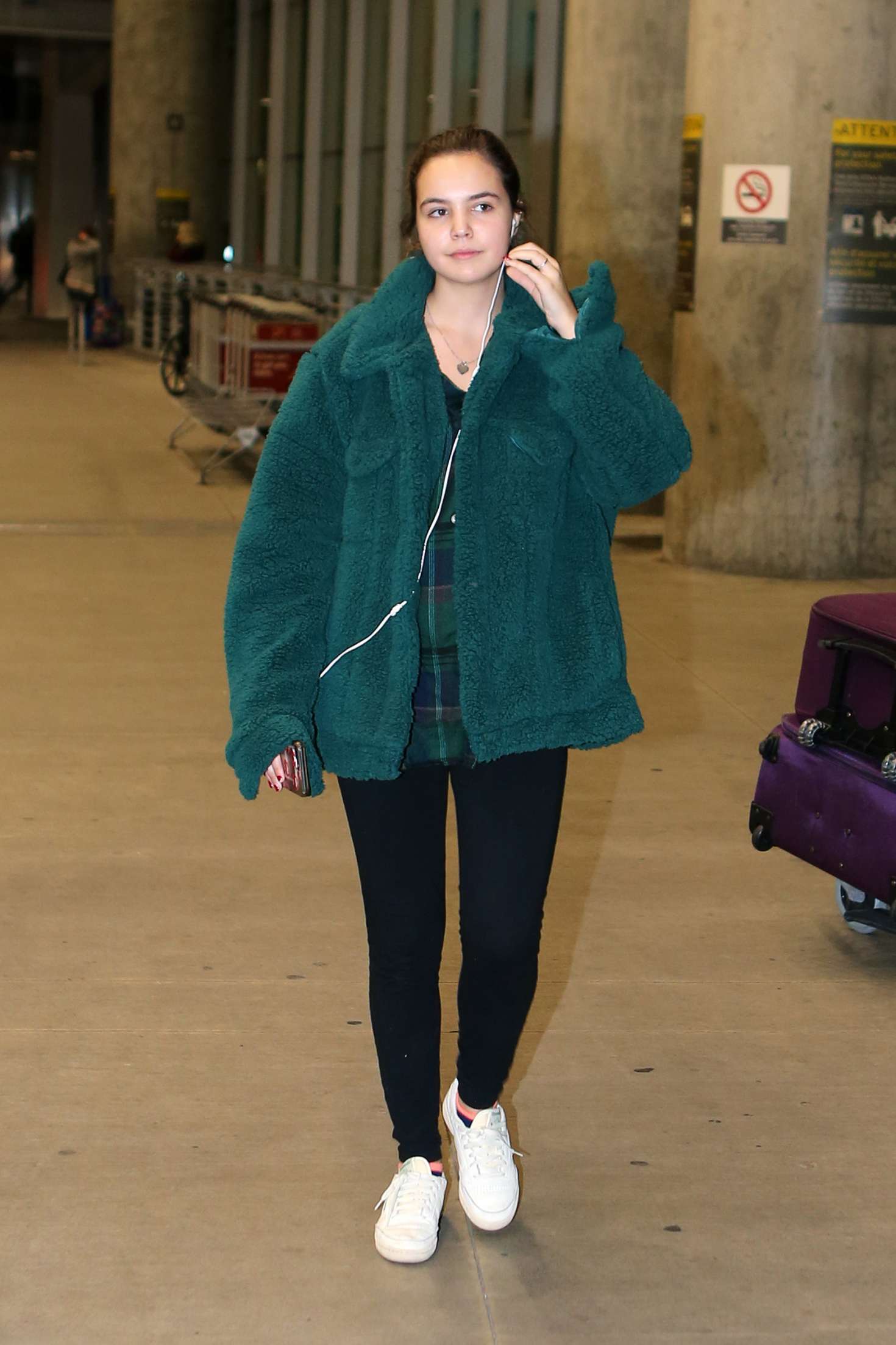 Bailee Madison â€“ Arriving at Pearson International Airport in Toronto