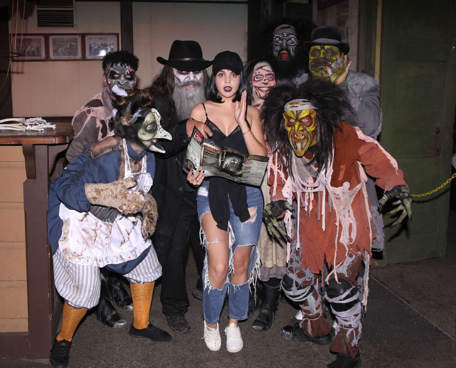 Bailee Madison â€“ Visits Knotts Scary Farm in Buena Park