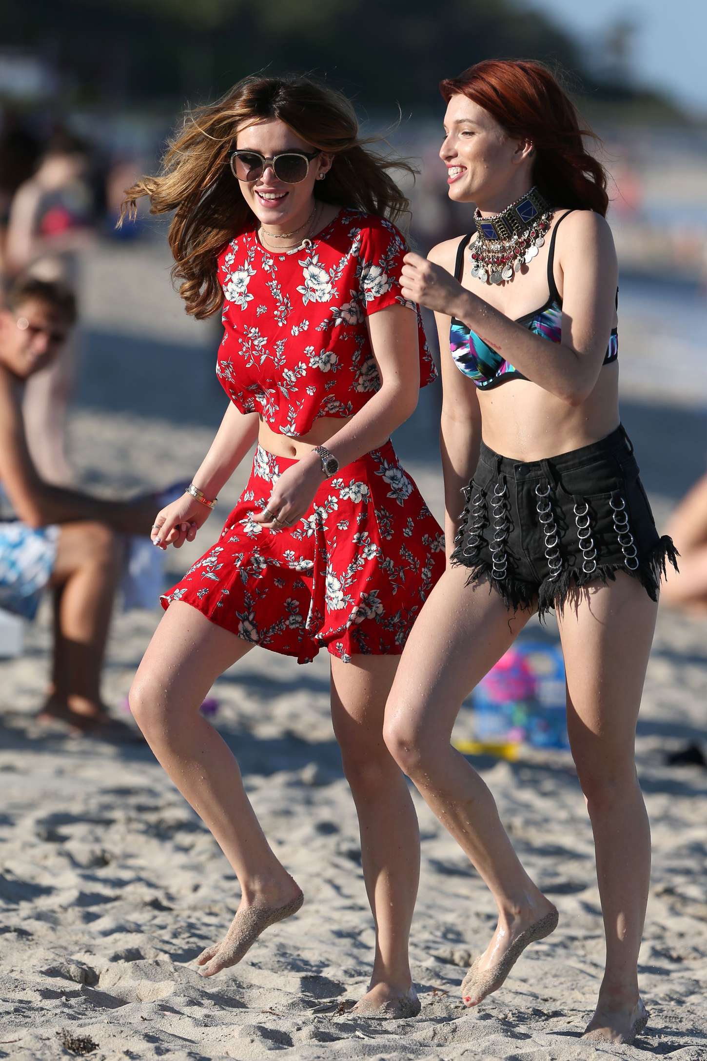 Bella and Dani Thorne at a beach in Miami