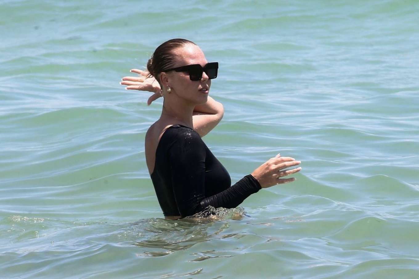 Bianca Elouise Spotted In Another G String Bikini In Miami Daily Mail