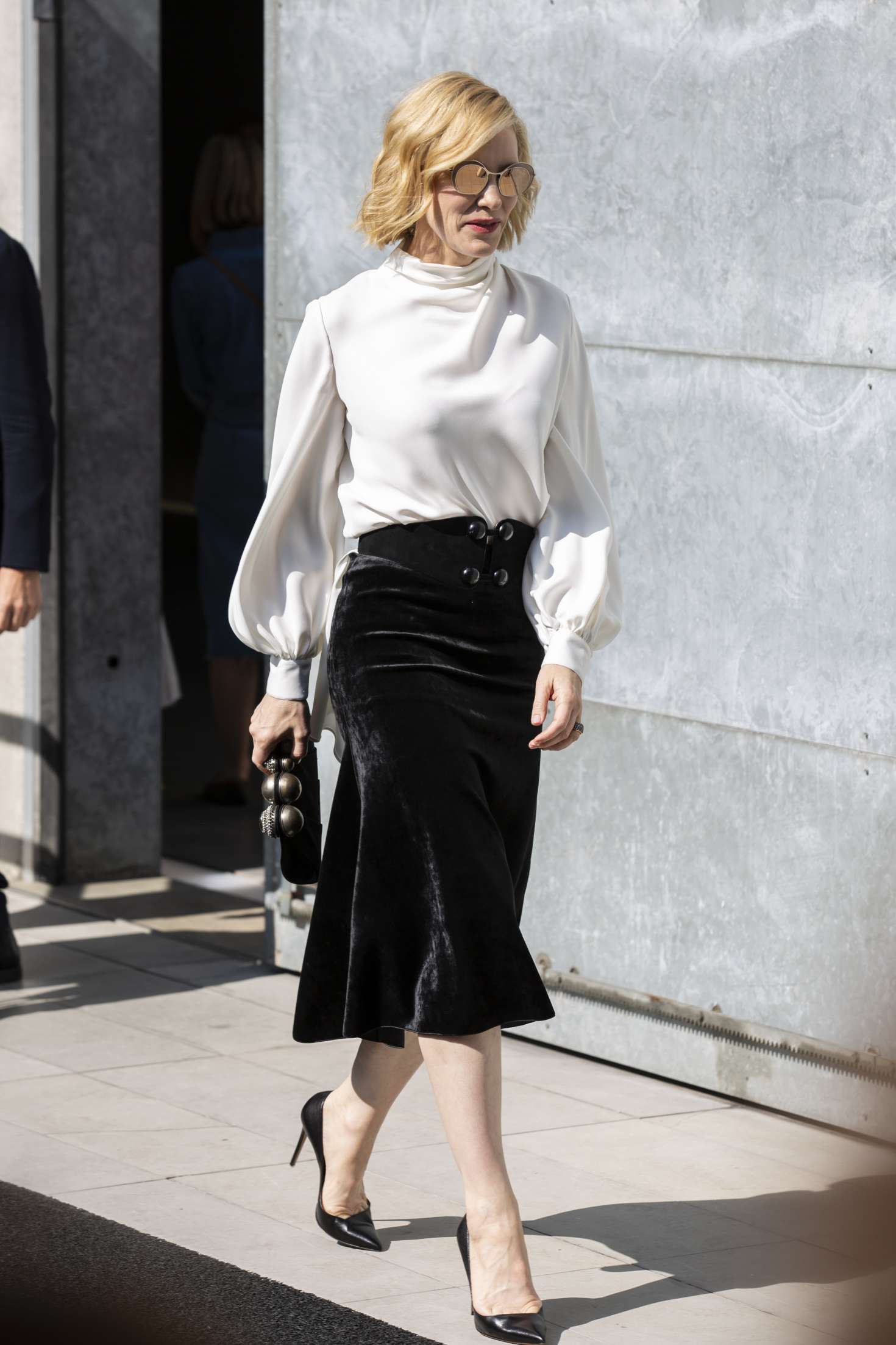 Cate Blanchett â€“ Arrives at Armani Fashion Show in Milan