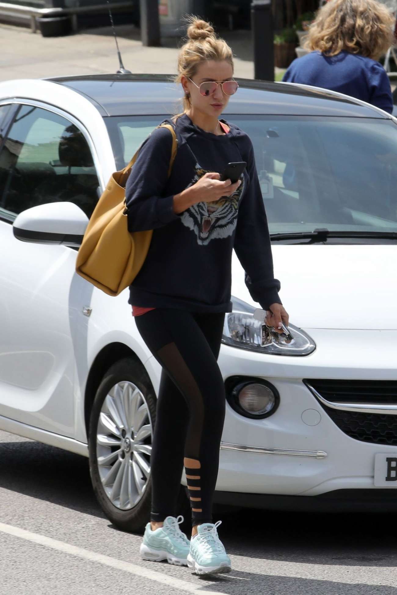 Catherine Tyldesley â€“ Sporty Out For Lunch In Cheshire