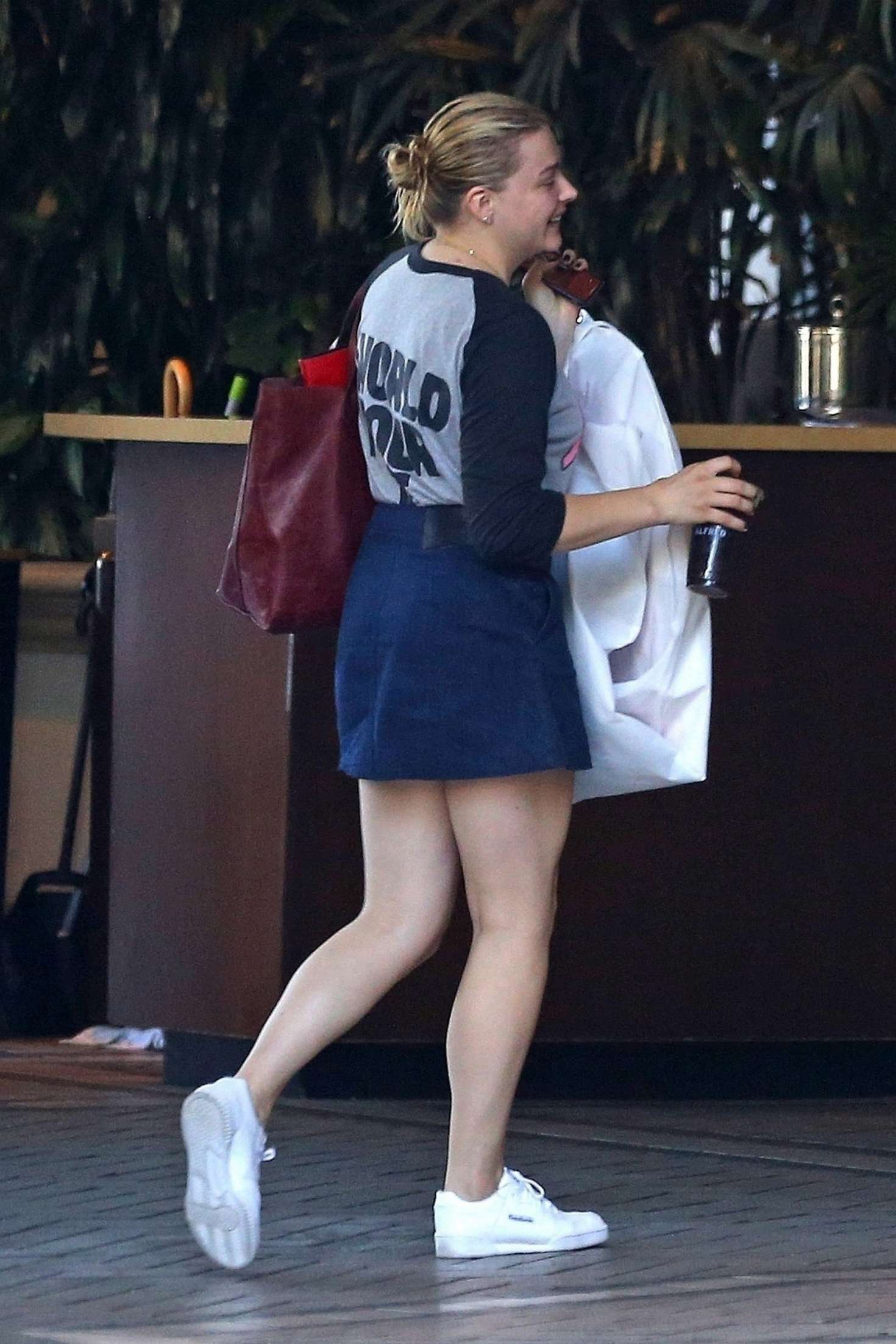 Chloe Moretz â€“ Arrives at The Four Seasons in Beverly Hills