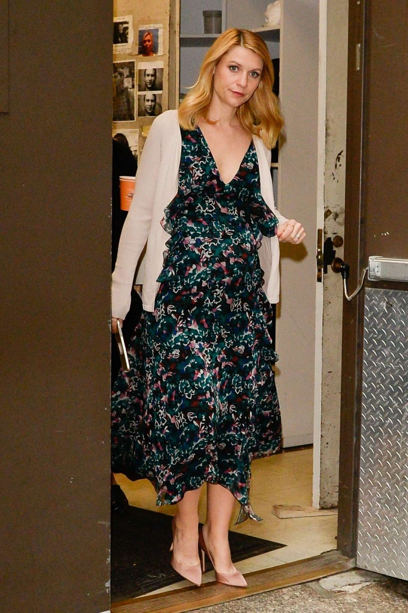 Claire Danes â€“ Today show in New York City