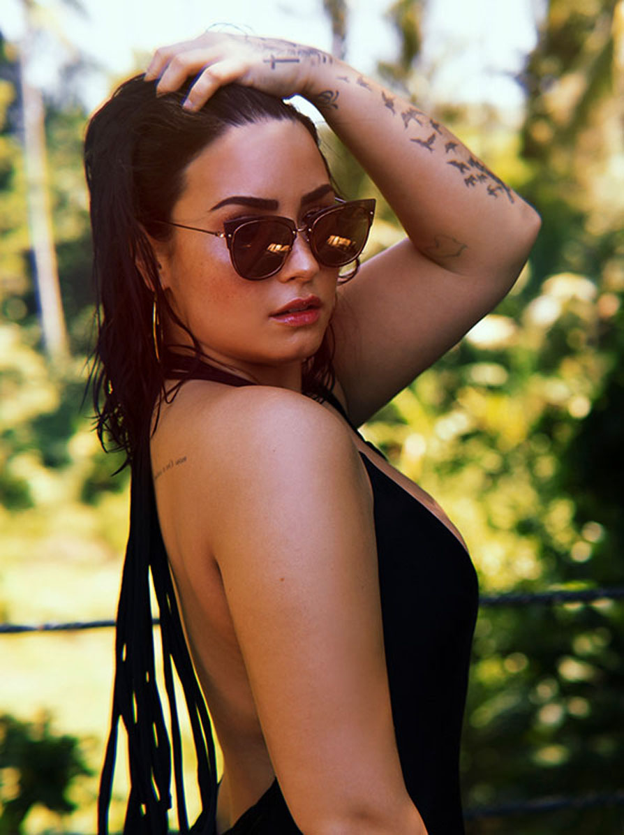 Demi Lovato â€“ DIFF Eyewear Promotion 2018