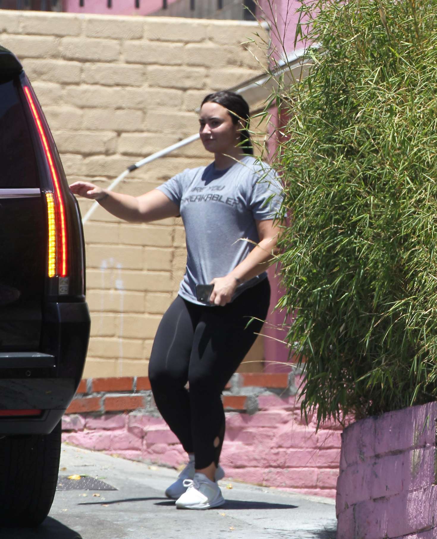 Demi Lovato â€“ Leaves the gym in LA