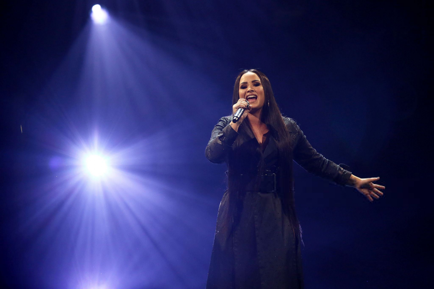 Demi Lovato â€“ Performing at the O2 Arena in London
