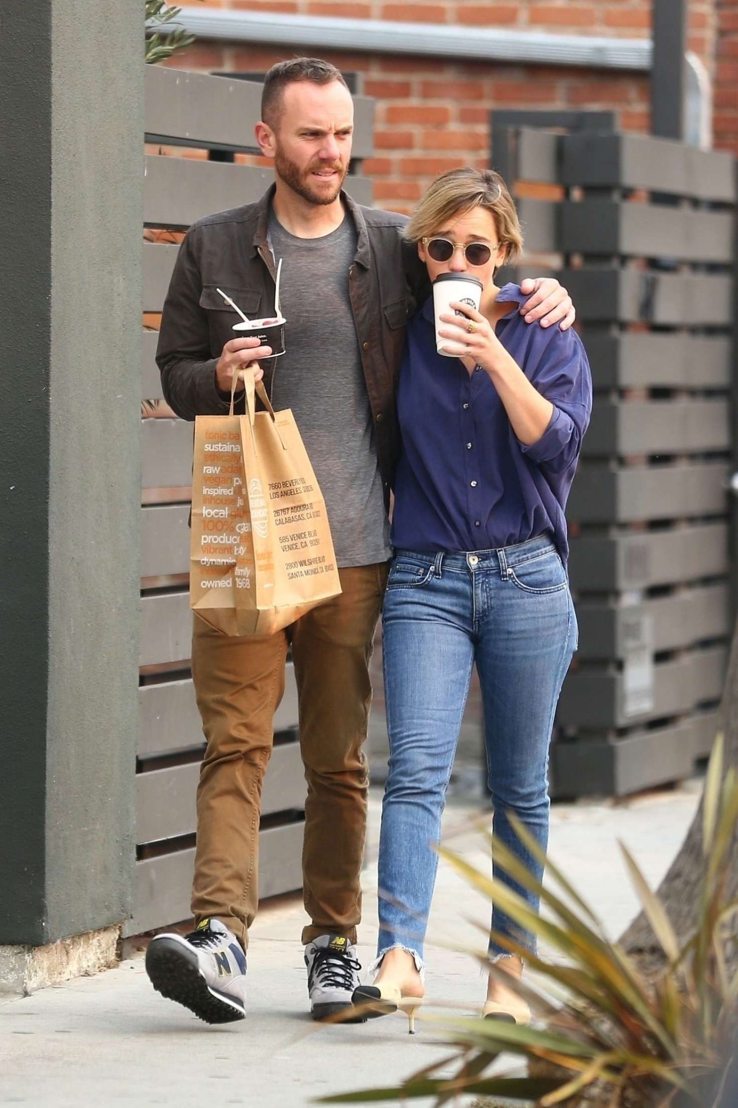 Emilia Clarke and Charlie McDowell â€“ Out in Venice Beach