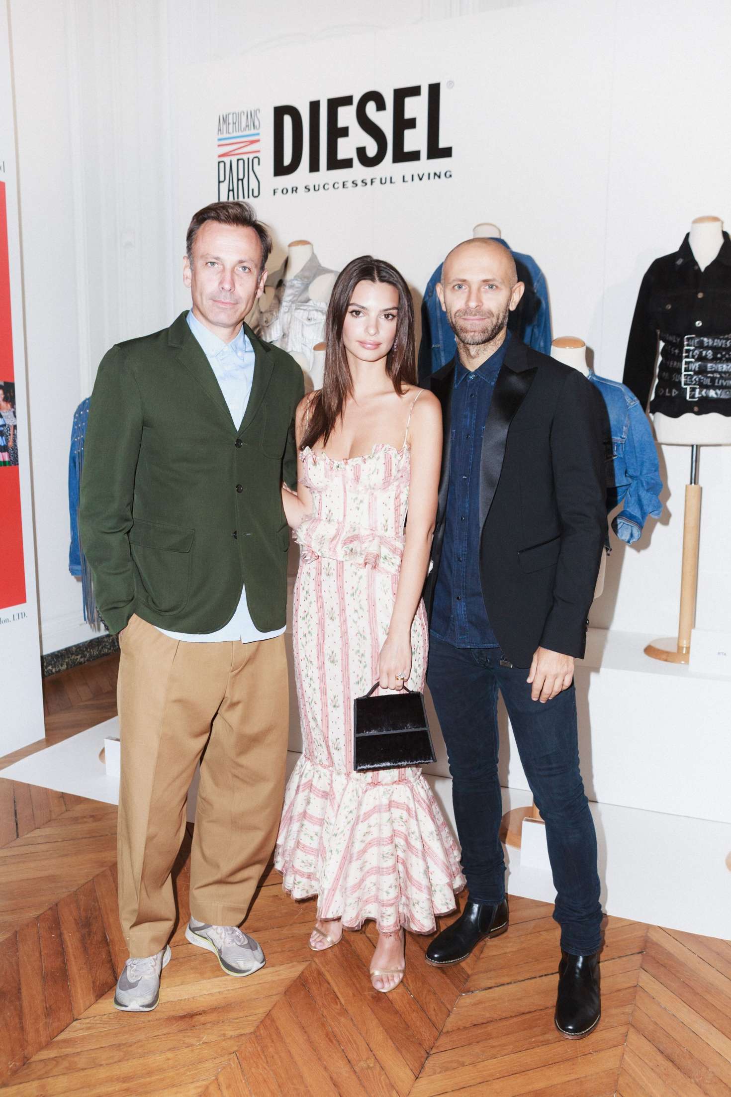 Emily Ratajkowski â€“ CFDA Vogue Fashion Fund â€˜Americans in Paris Cocktailâ€™ in Paris