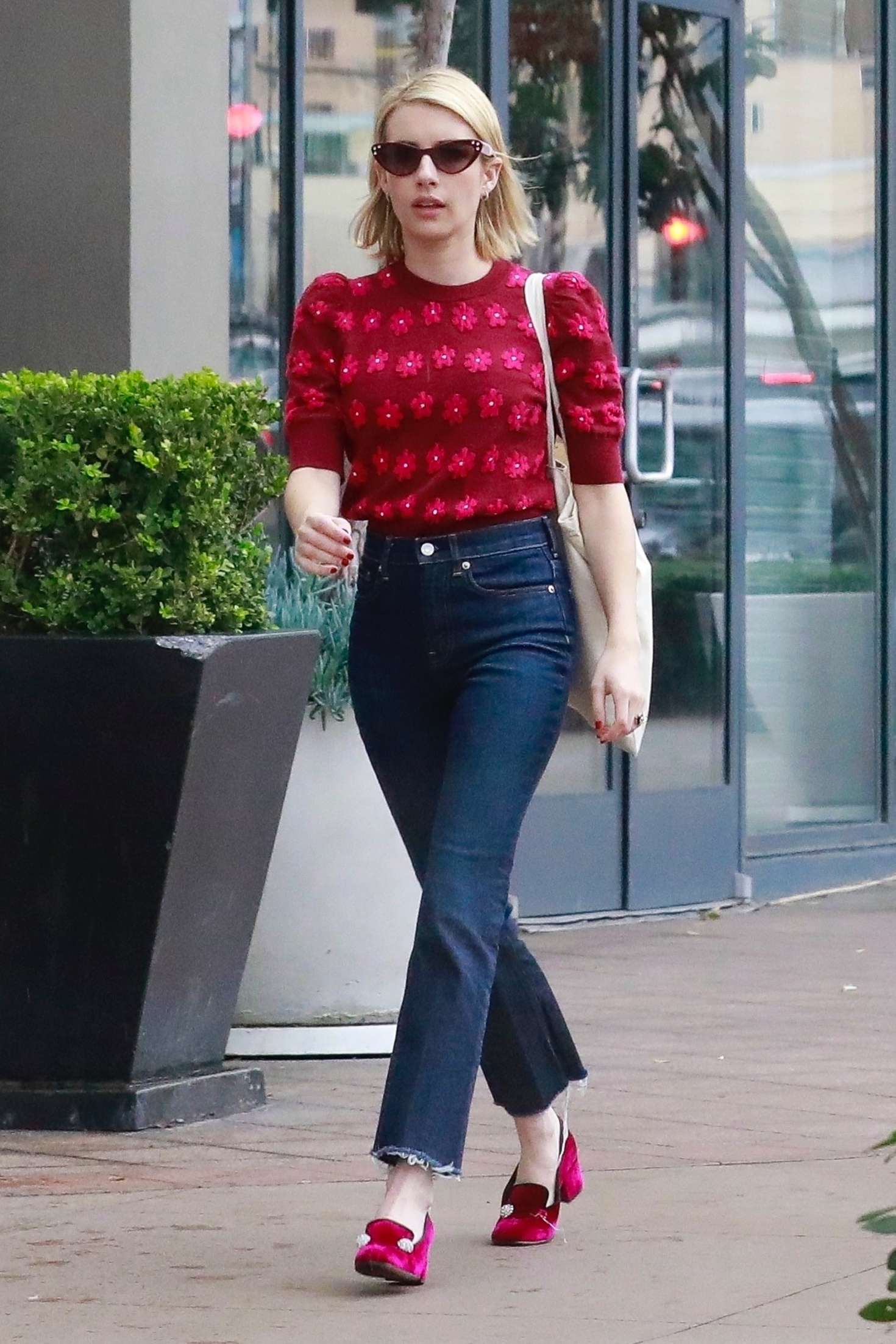 Emma Roberts â€“ Outside Game Spot in Los Angeles