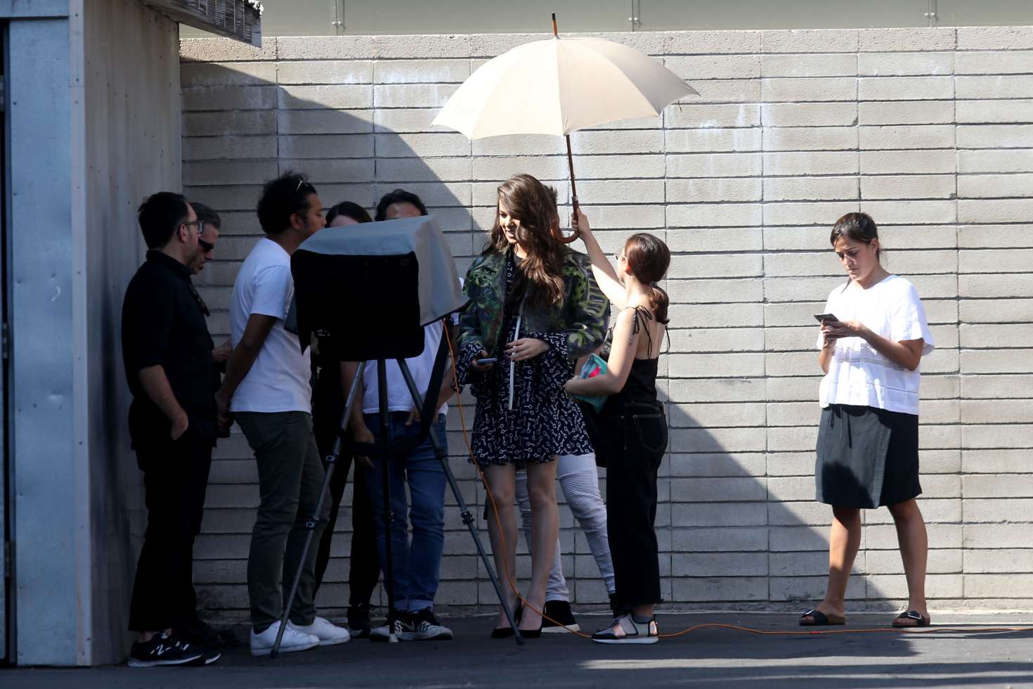 Hailee Steinfeld â€“ On the Set of a Photoshoot in LA