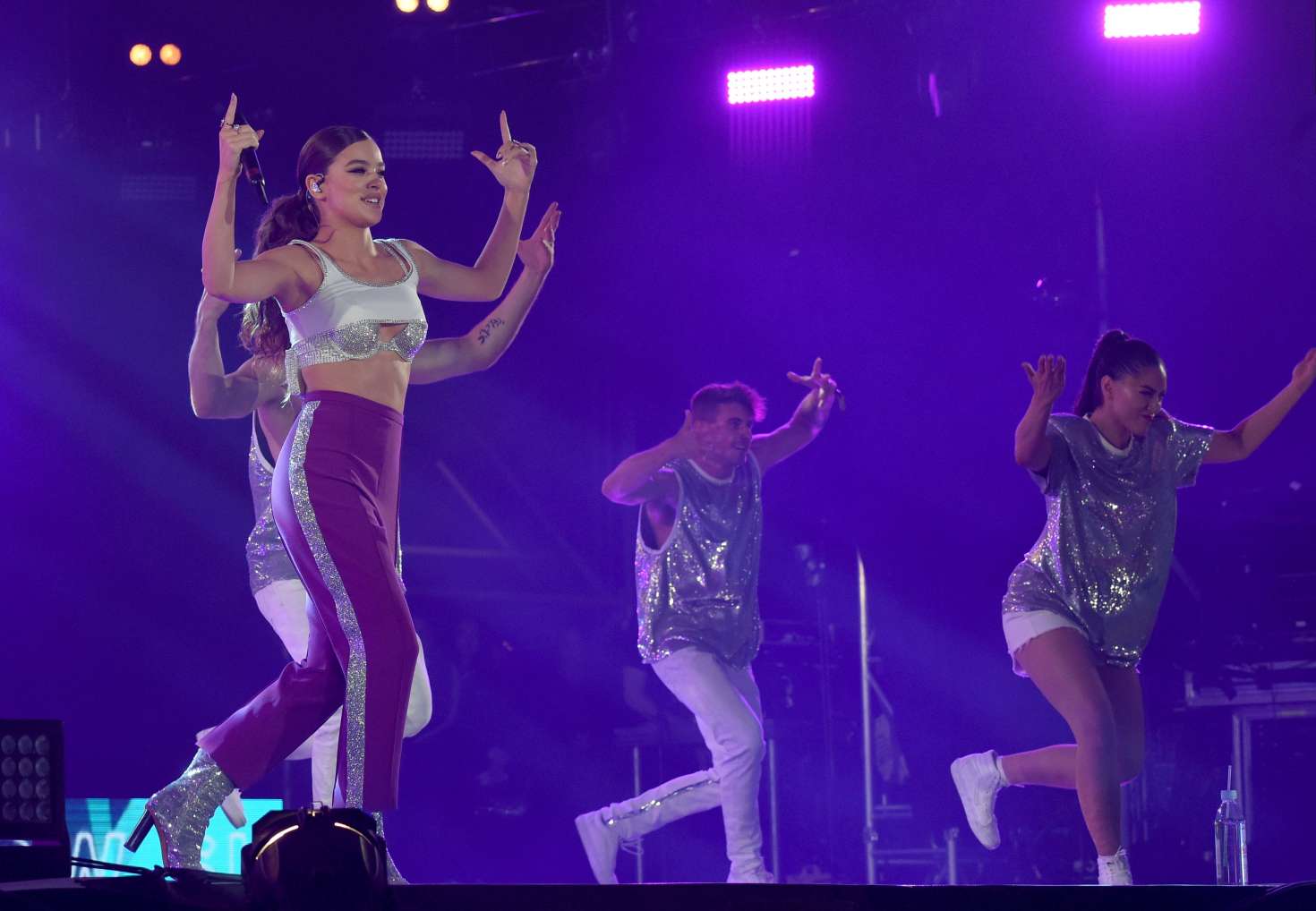 Hailee Steinfeld â€“ Performs at the Isle of MTV Concert in Malta