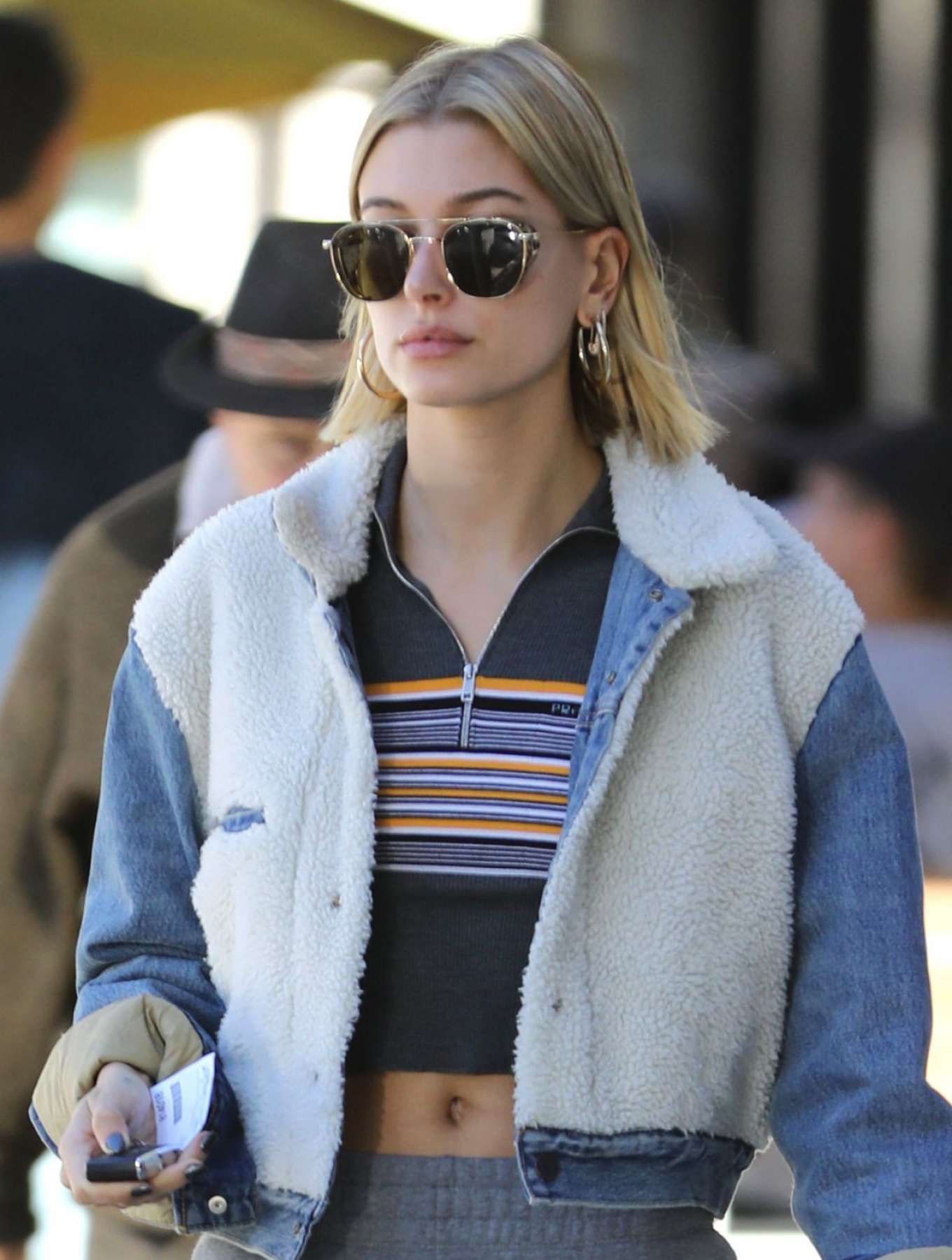 Hailey Baldwin â€“ Out and about in Beverly Hills