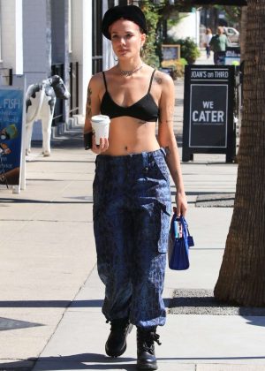 Halsey â€“ Out in Studio City