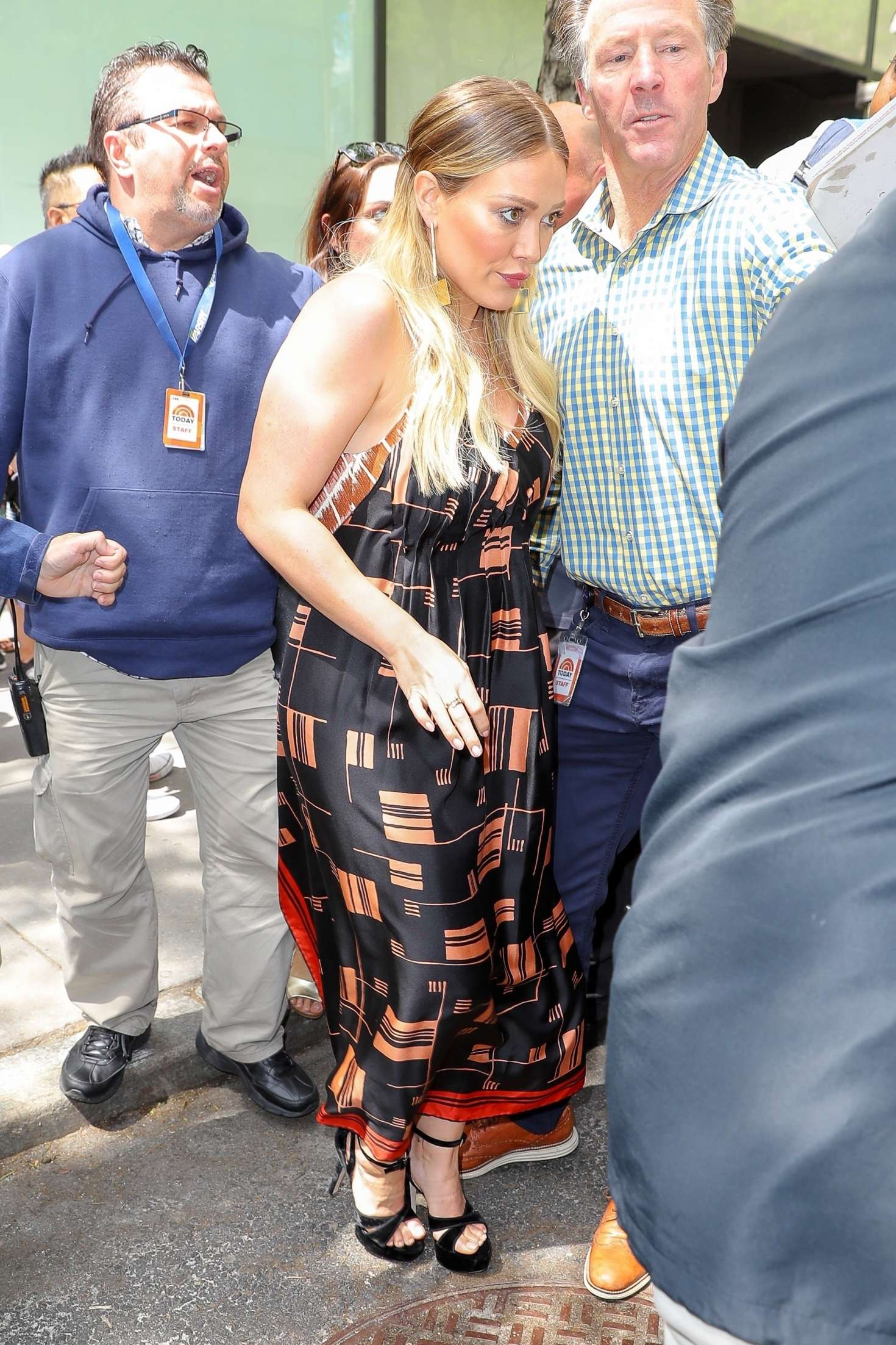 Hilary Duff â€“ Leaving the â€˜Today Showâ€™ in New York