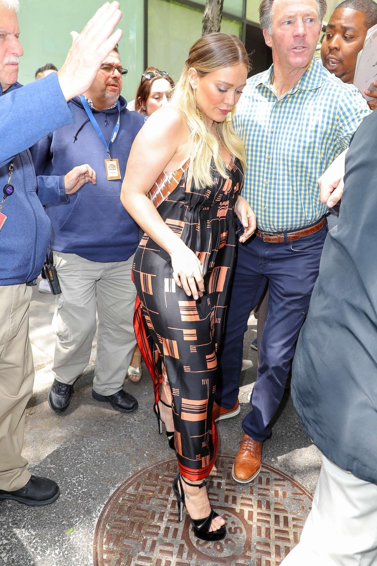 Hilary Duff â€“ Leaving the â€˜Today Showâ€™ in New York